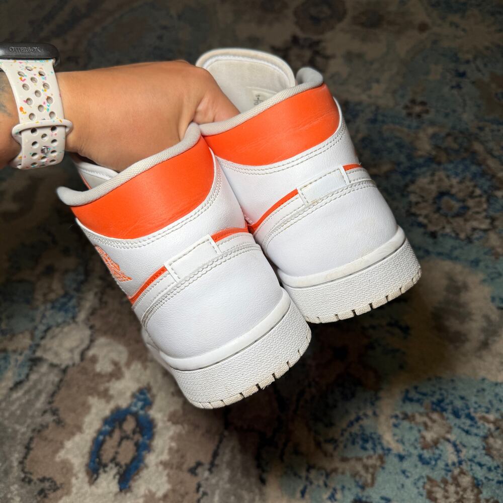 Nike Air Jordan 1 SE Bright Citrus 8 - Picture 6 of 7